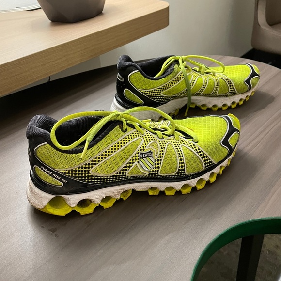 K Swiss Shoes - Picture 3 of 4